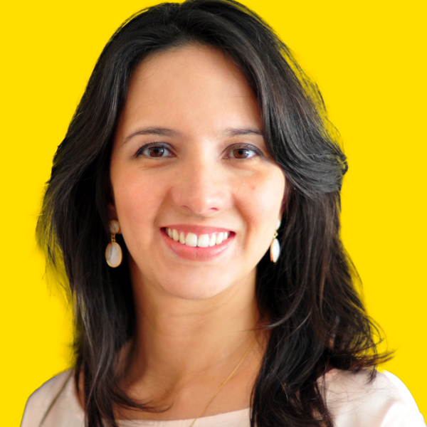 Ágatha Camargo Paraventi, Dra. Ágatha Camargo Paraventi, Dra.